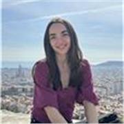 Profesora de matemáticas para bachillerato o nivel universitario con título universitario de ingeniera de telecomunicaciones