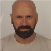 Soy enérgico, comprometido, ambicioso y busco sacar el máximo potencial en mis clientes