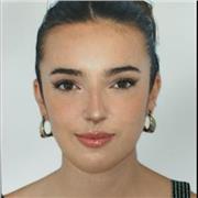 Tengo experiencia dando clases particulares a niños de 7 años hasta 18, soy una persona muy activa y responsable.