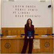 Offro lezioni di inglese, spagnolo e italiano a persone che vogliono imparare o migliorare le proprie competenze linguistiche. 