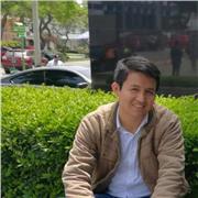 Profesional en Administración de Empresas con especialización en Finanzas.