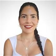 ¡Hola! Soy Adriana, dietista-nutricionista especializada en alimentación saludable y educación nutricional.

