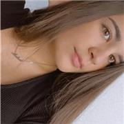 Universitaria con ganas de enseñar diferentes asignaturas en Terrassa