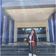 Profesora de Inglés Certificada por Cambridge (CELTA ) y Master en Finanzas