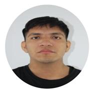 Estudiante brinda clases de matemática básica para jóvenes escolares, postulantes y universitarios