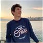 Estudiante de economía y negocios internacionales en inglés da clases de matemáticas para ESO y Bachillerato