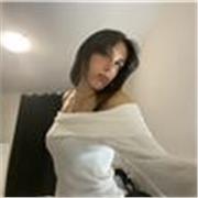 Inglese senza traumi.
Se non lo ami, sei la persona giusta.
Lezioni semplici, rilassate e senza ansia.