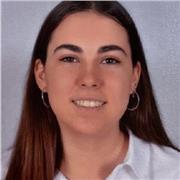 Soy estudiante de ingenieria aeroespacial. Me gustan los niños y soy puntual. Nivel C1 de inglés