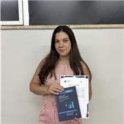 Estudante de economia com experiência em monitoria de matemática para calouros