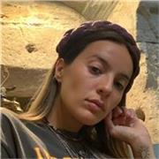 Ciao! Sono laureata in lingue e parlo quattro lingue. Hai bisogno di una mano con l’inglese? Sarò felice di aiutarti!