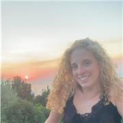 Insegnante madrelingua Italiana impartisce lezioni di Italiano e tutte le materie ad essa collegate