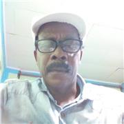 Enseignant camerounais diplômé en Histoire.30 ans d'expérience dans l'enseignement de la discipline