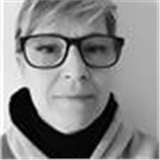 Offro ripetizioni in presenza e online per aiutare nello studio bambini e ragazzi.