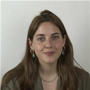 Studentessa laureata per lezioni di italiano