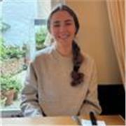 Profesora graduada e Psicología, con más de 2 años de experiencia dando clases a niños con dificultades de aprendizaje y TEA.