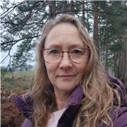 Wellbeing coach offering online emotional resilience life skills