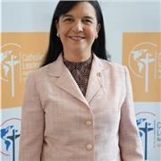 Graduada en Harvard Brinda Excepcionales Clases de Comunicación