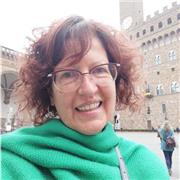 Laureata in lettere offre lezioni private di italiano, grammatica, analisi logica, storia e geografia, chiamare dalle 13 alle 14 cellulare sede Arezzo