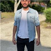 apoyo y repaso en tareas tal como los idiomas