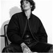 Profesora de diseño gráfico apto para todas las edades y niveles.
Experiencia en seminarios y clases magistrales 
