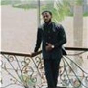 L’italiano è la mia prima lingua . L’inglese anche .  