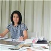 Architecte DPLG  formée également aux arts appliquées et maman créative de deux enfants 