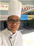Profesor de gastronomía ofrece clases a niños, jovenes y adultos