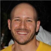 Estudiante de ingeneria con muy buenos conocimientos en aleman e ingles (ambos C1) al igual que en otros temas academicos como programacion e informatica