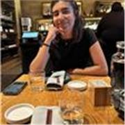 Profesora titulada en comunicaciones y periodismo con cuatro años de experiencia enseñando mi lengua materna como segundo idioma