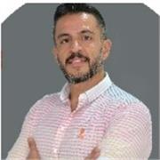 Apprenez l'Arabe avec un Diplômé en Droit : Une Approche Structurée et Culturelle