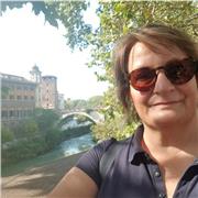 Insegnante madrelingua, docente di Lettere in una scuola secondaria di II grado