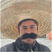 Maestro particular brinda apoyo de conocimiento en el área de matemáticas