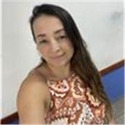 Professora particular de língua portuguesa formada na UFRJ com mais de 10 anos de experiência presencial e on-line