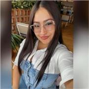 Profesora de español y marketing con experiencia en clases virtuales