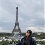 Migliora il tuo francese con lezioni personalizzate online con Elisa, studentessa universitaria appassionata di cultura francese!