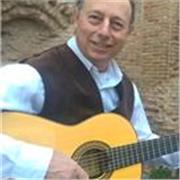 Chitarrista con 50 anni di pratica sullo strumento propone lezioni di chitarra classica al proprio domicilio.