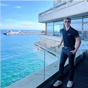 As a Canadian, I speak mother-tongue English while full of passion to help you learn the language!