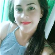 Docente de informatica da clases a niños de todas las edades