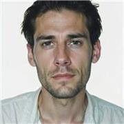 Profesional de la IA generativa que se adapta a tu nivel: básico, medio o avanzado. Tanto a jóvenes como a adultos