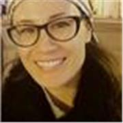 I give private lessons tailored to your level and learning needs.