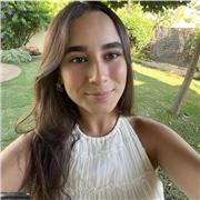 Soy una estudiante en Holanda que habla Ingles, Español e Italiano perfectamente y me encantaría ayudar a otras personas.