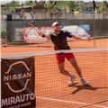 Alessandro cortegiani ex tennista professionista e maestro di tennis. lezioni private con approccio multidisciplinare