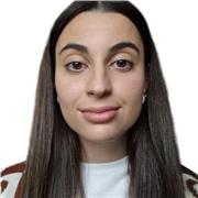 Hola! me llamo Alejandra, tengo veinte años, vivo en Vigo y actualmente estoy estudiando un grado en Educación Primaria en la Universidad de Vigo.