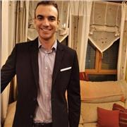 Soy graduado en Matemáticas y llevo 7 años dando clases.Puedo impartir clase de:
-ESO
-Bachillerato
-selectividad 
-Universidad