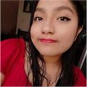 Tutora imparte clases en línea de español para nivel secundaria