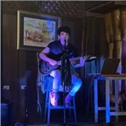 Profesor de Música: Guitarra, Canto, Violín, Entrenamiento auditivo, Composición, Apreciación. Todas las edades