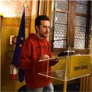 Laureato magistrale in Lettere Classiche con 110/110 e Lode, offro ripetizioni in Italiano Latino e Storia per tutti i livelli ;-)