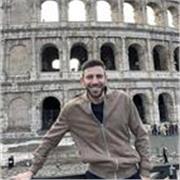 I’m Italian tutor teaching people all ages