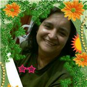 Professora experiente e paciente, nível pós graduação