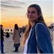Laureata in Lettere e Storia fornisce aiuto e lezioni private a studenti di Scuola secondaria e primaria di secondo grado